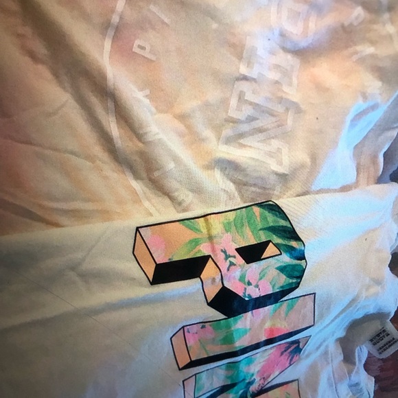 Crop top - Picture 11 of 11